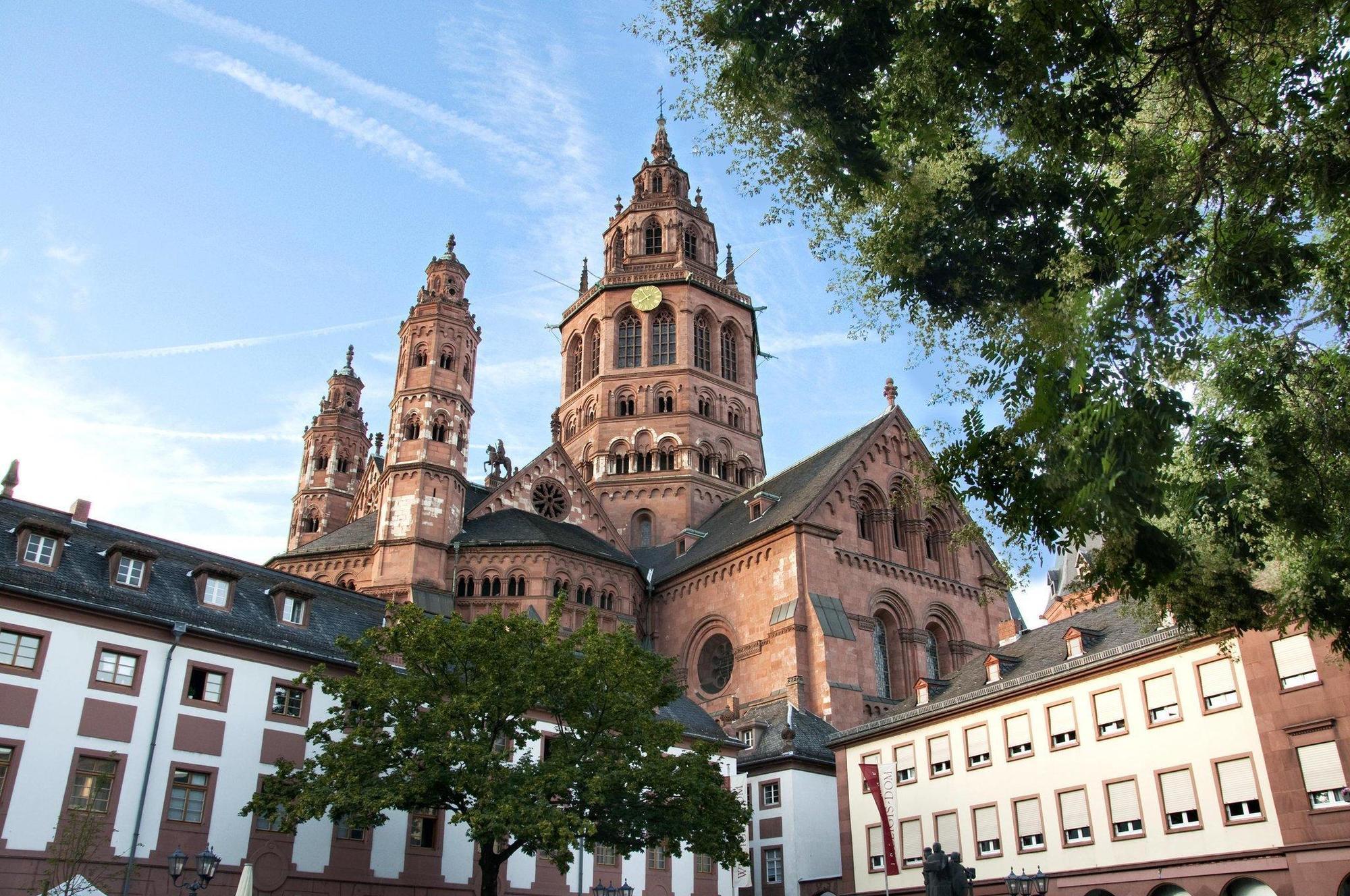 Hilton Mainz City Exterior photo